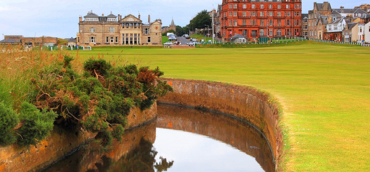 Idealne pola golfowe: St. Andrews Old Course